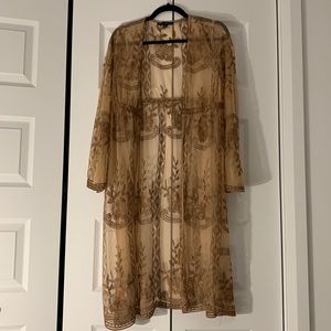 Flower embroidered tunic